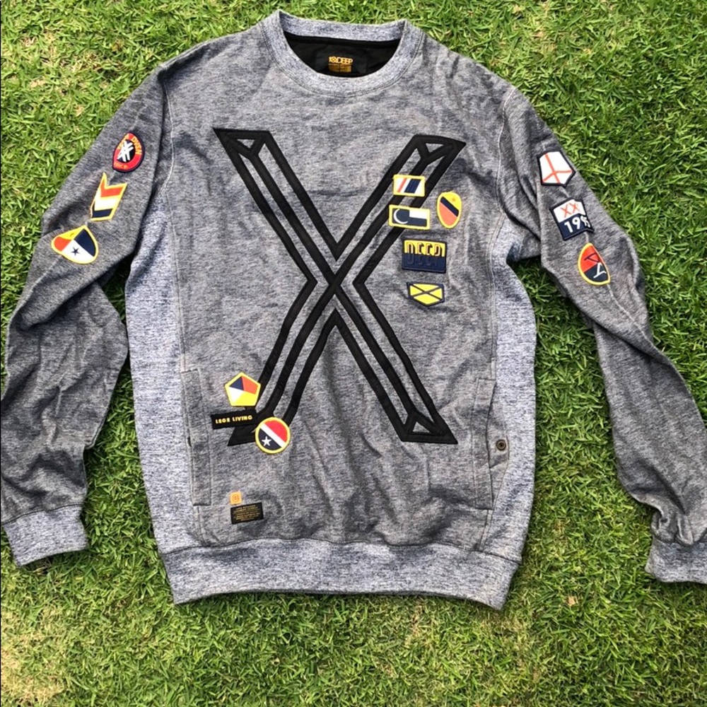 10DEEP LARGE CREWNECK SWEATER
